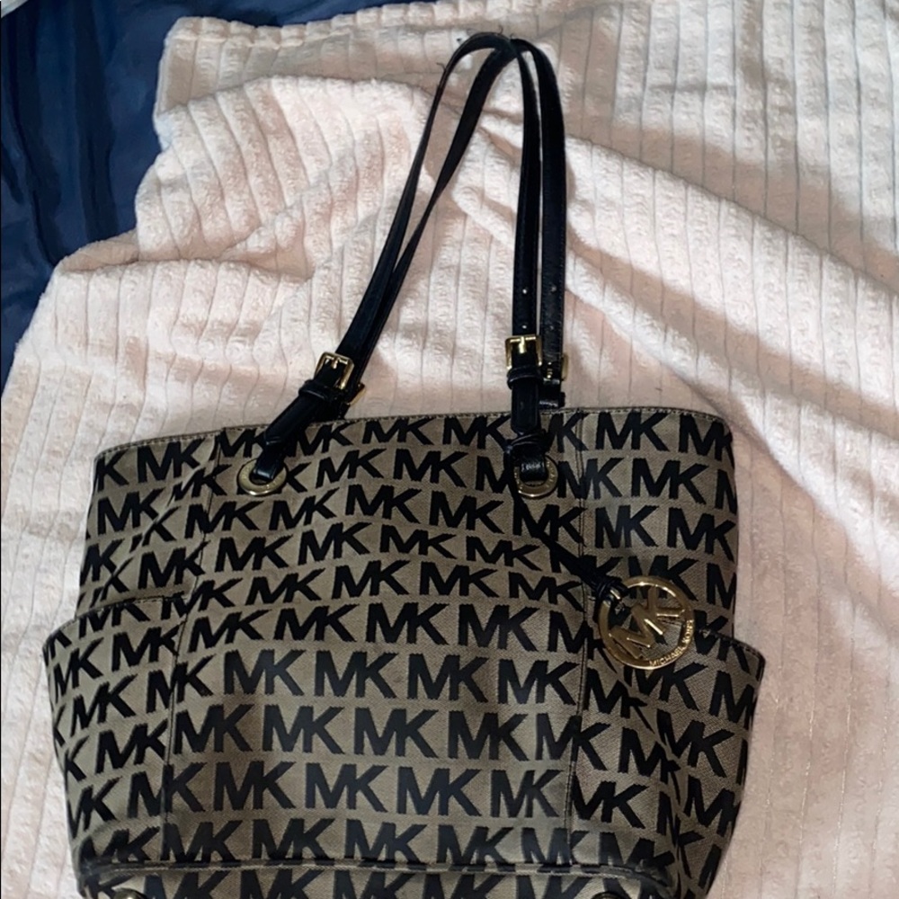 MK purse